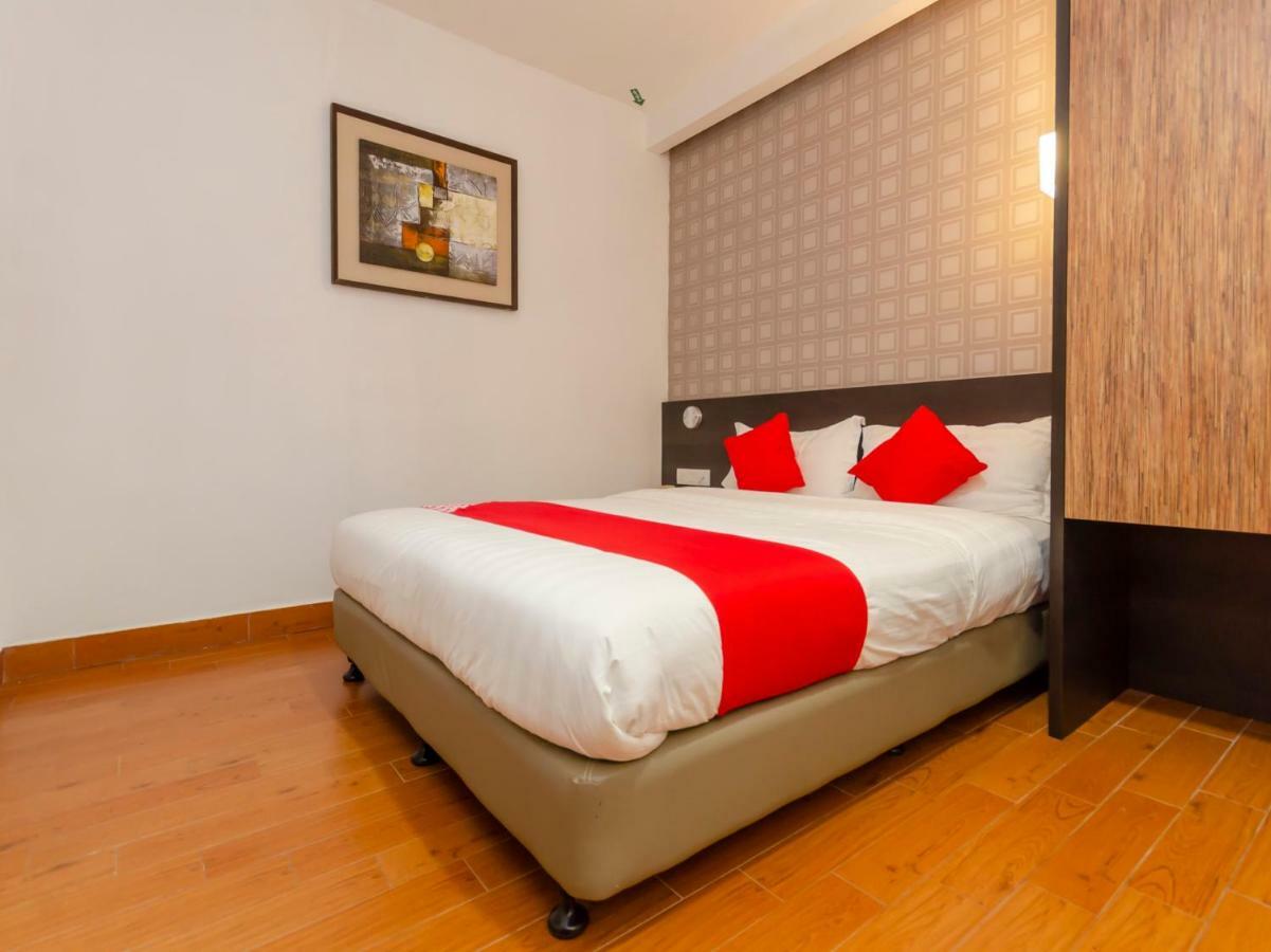 Oyo 1164 Hotel 906 Kota Laksamana 말라카 외부 사진
