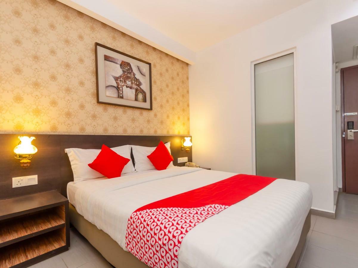 Oyo 1164 Hotel 906 Kota Laksamana 말라카 외부 사진
